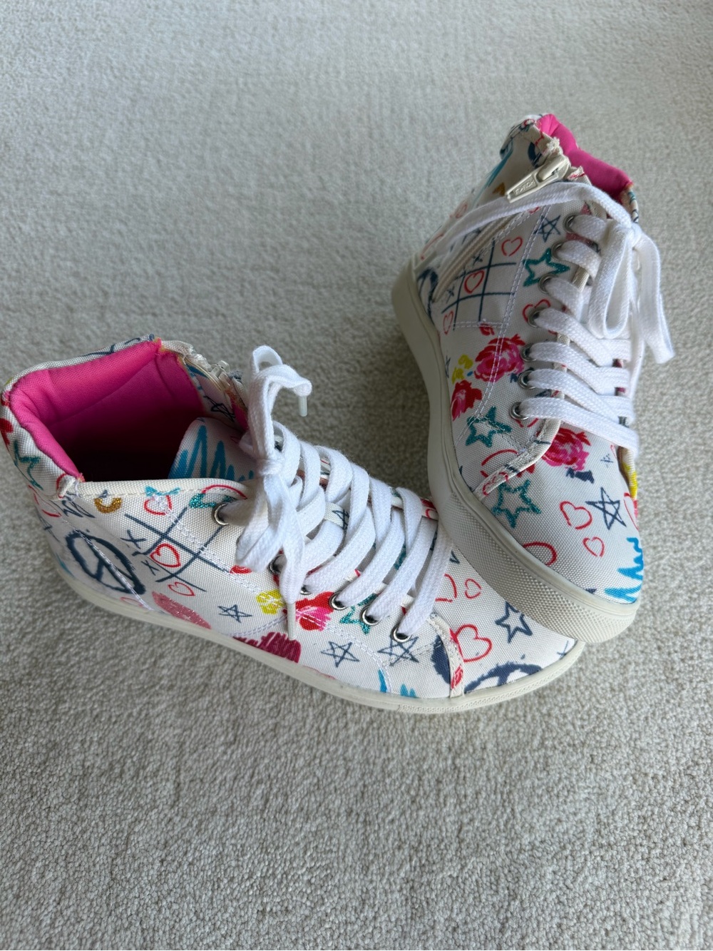 SO Girls 4 High-Top Sneakers with Pink Lining and Colorful Graffiti Doodle Print